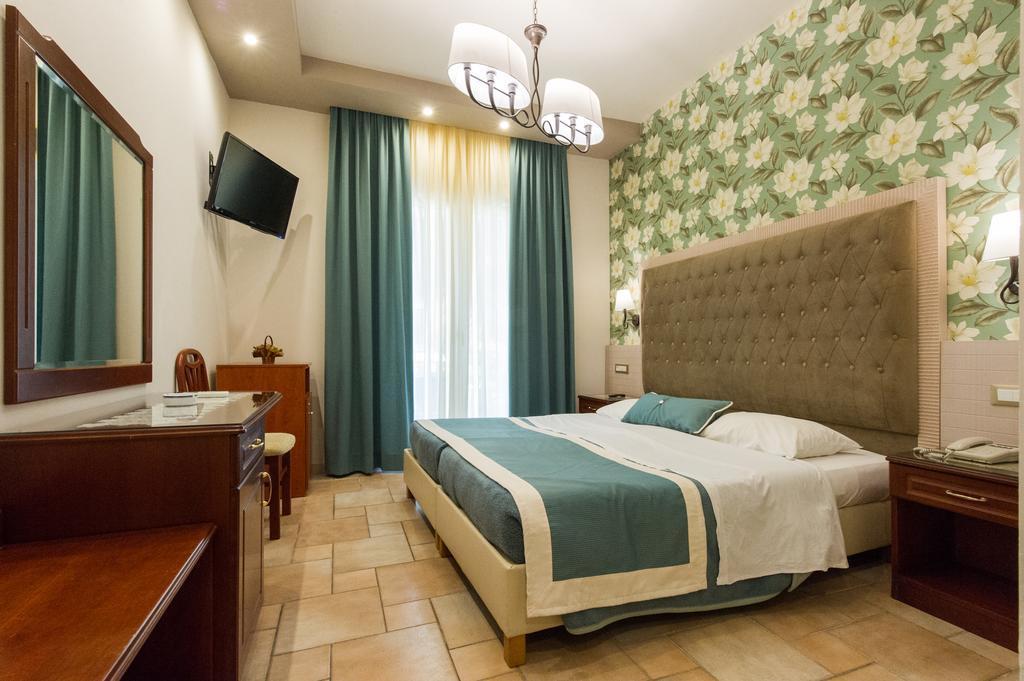 Olympic Hotel Parga Room photo